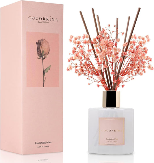 Cocorrína Reed Diffuser – Sandalwood Rose, 6.7oz with Baby’s Breath